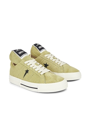 DRKSHDW by Rick Owens x Converse Onestr in Acid - Green. Size M11 (also in M10 / W11.5, M10.5 / W12, M7.5 / W9, M8 / W9.5, M8.5 / W10, M9 / W10.5,...
