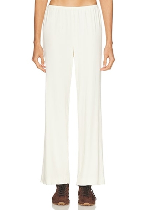 DONNI. The Baby Rib Scallop Pant in Creme - Cream. Size L (also in M, S, XL, XS).