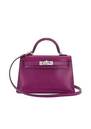 hermes Hermes Chevre Kelly 20 Handbag in Anemone - Purple. Size all.
