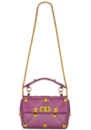 valentino garavani Valentino Garavani Medium Roman Stud Shoulder Bag in Malva - Purple. Size all.