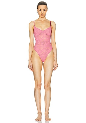 Fleur du mal Le Stretch Multifit Lace Bodysuit in Pink Cadillac - Pink. Size L (also in S, XS).