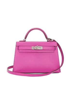 hermes Hermes Epsom Kelly 20 Handbag in Magnolia - Pink. Size all.