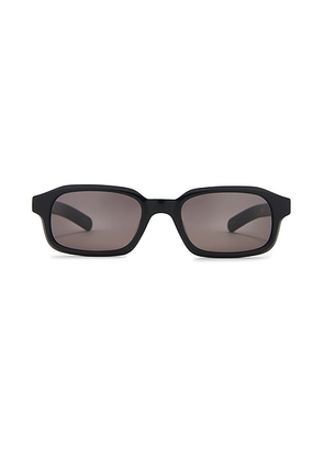 Flatlist Hanky Sunglasses in Solid Black & Solid Black Lens - Black. Size all.