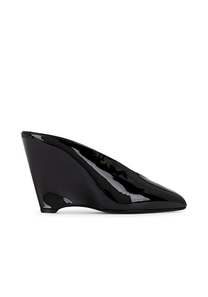 Ferragamo Alicia Mule in Nero & Biscotto - Black. Size 8 (also in ).