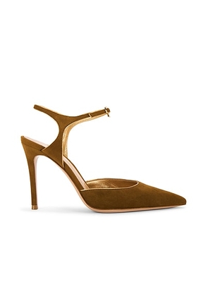 Gianvito Rossi Ankle Strap Pump in Dorado & Mekong - Brown. Size 36.5 (also in 39, 39.5, 40).