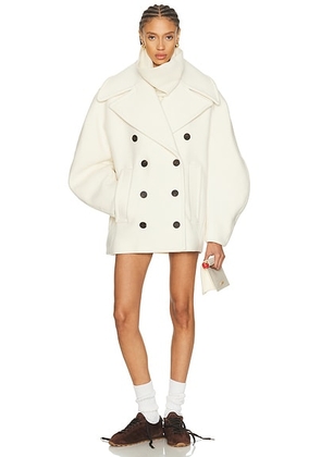 JACQUEMUS Le Caban Ovalo in Off White - White. Size 38 (also in 40).