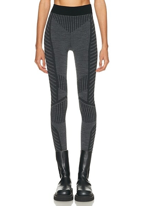 Fusalp Seamela Legging in Gris Chine & Noir - Grey. Size L (also in ).