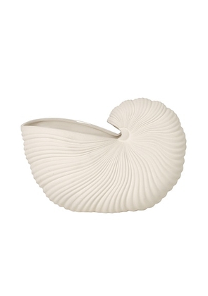 Ferm Living Shell Pot in Off-White - Cream. Size all.