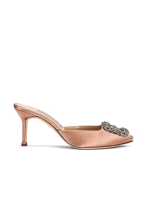 Manolo Blahnik Hangisimu 70 Mule in Nude - Nude. Size 35 (also in 35.5).