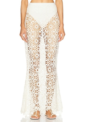 Norma Kamali Obie Long Skirt in Cream - Cream. Size L (also in ).