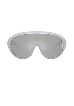 Moncler Contrast Sunglasses in Matte Silver - Metallic Silver. Size all.