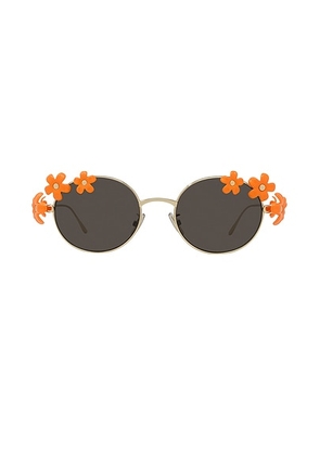 Loewe Flowers Round Sunglasses in Shiny Endura Gold & Gradient Brown - Metallic Gold. Size all.