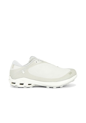 On x PAF Cloudventure Peak Sneaker in Ice & Moon - Grey. Size 8.5 (also in ).