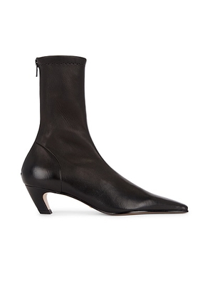 KHAITE Arizona 40 Ankle Boot in Black - Black. Size 36 (also in 36.5, 37, 37.5, 39.5, 40, 41, 42).