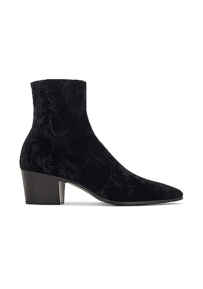 Saint Laurent Vassili 60 Zipped Boot in Noir - Black. Size 40 (also in 45).