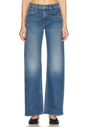 MOTHER The Mid Rise Lasso Sneak Jeans in Get Two Birds Stoned - Blue. Size 23 (also in 24, 25, 26, 27, 28, 29, 30, 31, 32, 33, 34).
