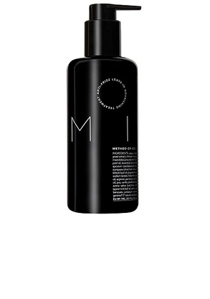 REVERIE Milk XL Anti-Frizz Leave-In Treatment in N/A - Beauty: NA. Size all.