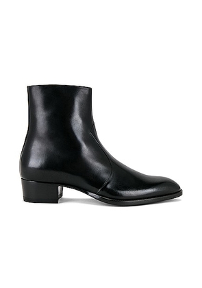 Saint Laurent Wyatt Western Zipped Boot in Noir - White. Size 41 (also in 45).