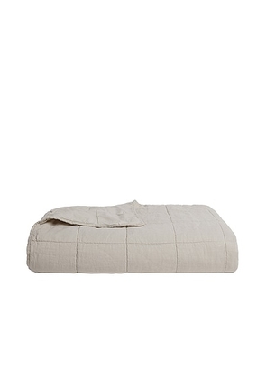 Parachute Linen Box Quilt in Bone - White. Size FULL/QUEEN (also in ).