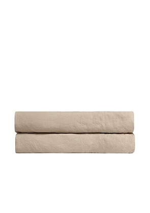 Parachute Linen Fitted Sheet in Toast - Tan. Size QUEEN (also in ).