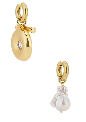 Timeless Pearly Drop Earrings in Gold - Metallic Gold. Size all.