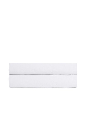 Parachute Percale Fitted Sheet in White - White. Size TWIN (also in ).
