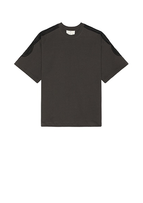 Song for the Mute Applique Gym Tee in Washed Black - Charcoal. Size 46 (also in 48, 50, 52).