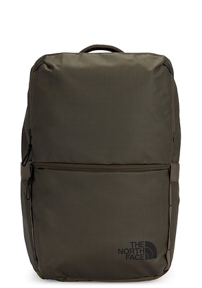 The North Face Base Camp Voyager Daypack in New Taupe Green & TNF Black - Green. Size all.
