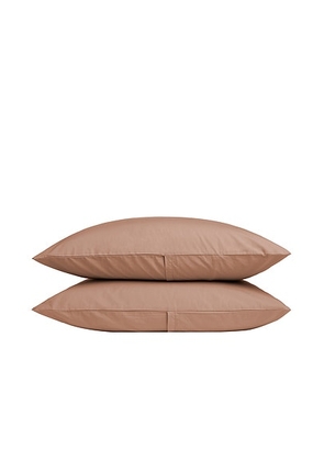 Parachute Core Percale Pillow Cases in Adobe - Rose. Size KING (also in ).