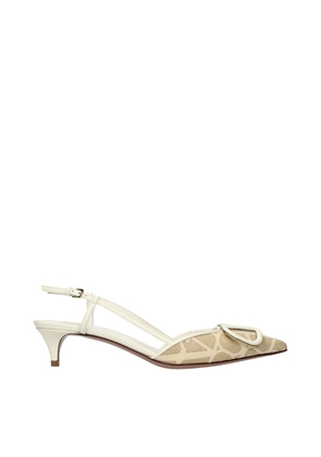 Valentino Garavani Beige Raffia Strap-On Sandals - EU35/US5