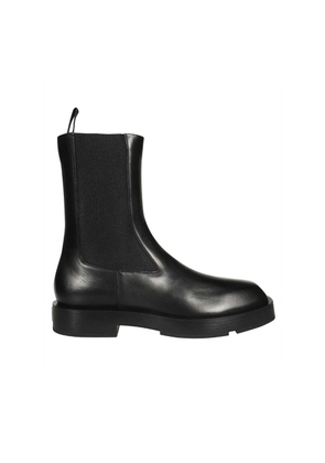 Givenchy Black Calfskin Chelsea Boots - EU42/US9