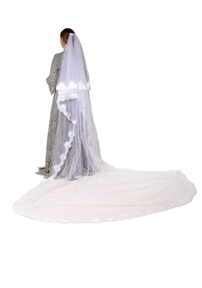 Dolce & Gabbana White Floral LaceNylon Floor Length 3M Long Veil