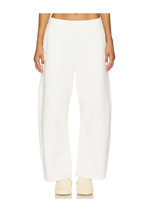 Citizens of Humanity Miro Sweatpant in Ivory. Size M. Also in L, S, XL, XS.