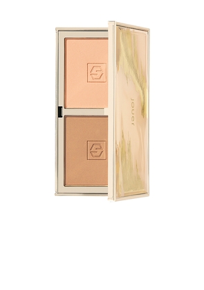 Jouer Cosmetics Sunswept Dual Bronzer Palette in Tan.