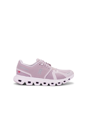 On Cloud 6 Sneaker in Lavender. Size 8.5. Also in 9.5.