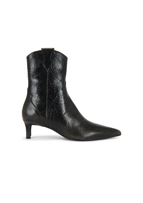 Seychelles Dallas Boot in Black. Size 10. Also in 6, 6.5, 7, 7.5, 8, 8.5, 9, 9.5.