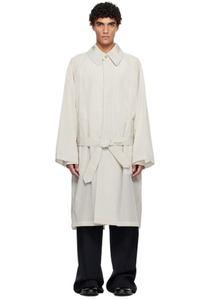 Hed Mayner Off-White Crinkled Trench Coat