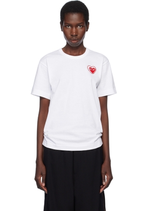 COMME des GARÇONS PLAY White Metal Stone Emblem Red Heart T-shirt