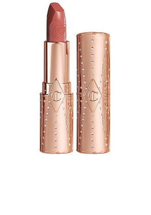 Charlotte Tilbury K.I.S.S.I.N.G Lipstick in Nude Romance - Brick. Size all.