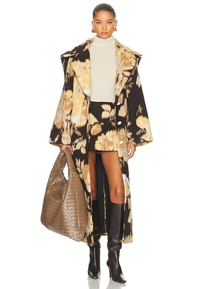 Cult Gaia Linden Coat in Wheat Multi - Black,Yellow. Size L (also in ).