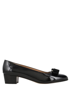 Salvatore Ferragamo Ladies Vara Bow Pump Shoe