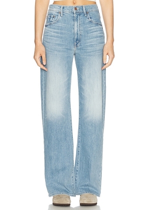 MOTHER The Lasso Sneak Jeans in Ivy League Cowboy - Blue. Size 33 (also in ).