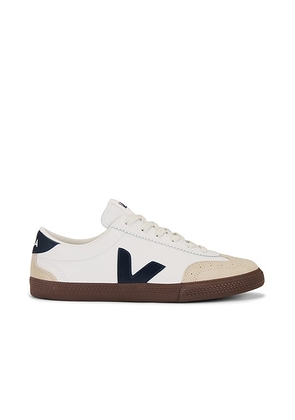 Veja Volley in White  Nautico  & Bark - White. Size 41 (also in 42, 44, 46).