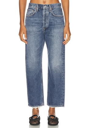 AGOLDE 90's Crop in Control - Denim-Light. Size 25 (also in 28, 29, 32, 33, 34).