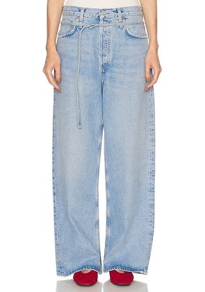 AGOLDE Emmi Jeans in Incline - Blue. Size 30 (also in ).