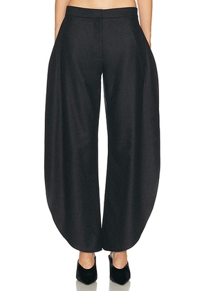 ALAÏA ALAΪA Petal Pant in Anthracite - Charcoal. Size 38 (also in ).
