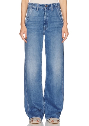 MOTHER The Major Prep Zip Sneak Jeans in Ready  Set  Go! - Blue. Size 27 (also in 28, 29, 30, 34).