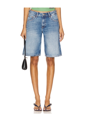 Dr. Denim Lea Shorts in Blue. Size 26. Also in 27, 28.