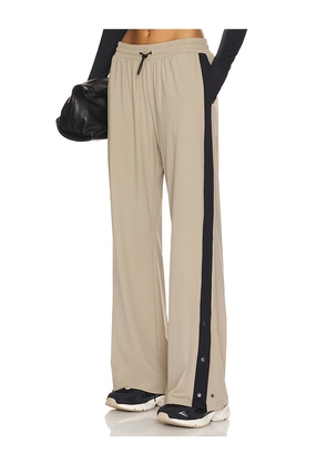 Heroine Sport x Mona Kattan Alba Pant in Beige. Size L. Also in M, S, XL, XS.