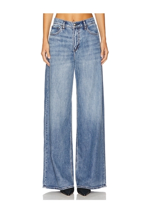 Rag & Bone Featherweight Sofie Wide Leg Jeans in Denim-Medium. Size 23. Also in 28, 29, 31, 32.